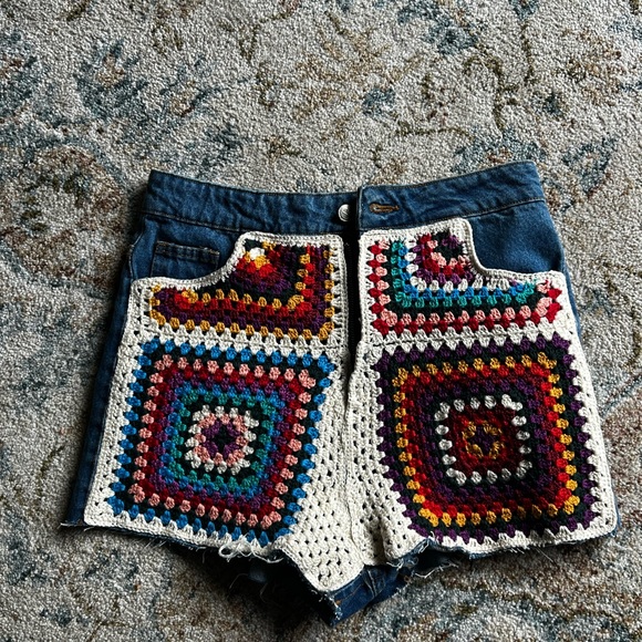 Farm Rio Crochet Rainbow Denim Shorts NWT - Picture 2 of 9